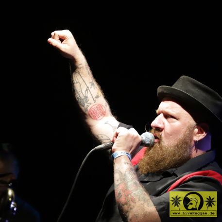 Dr. Ring Ding (D) - The Magnetics (I) This Is Ska Festival - Wasserburg, Rosslau - 24. Juni 2023 (7).JPG